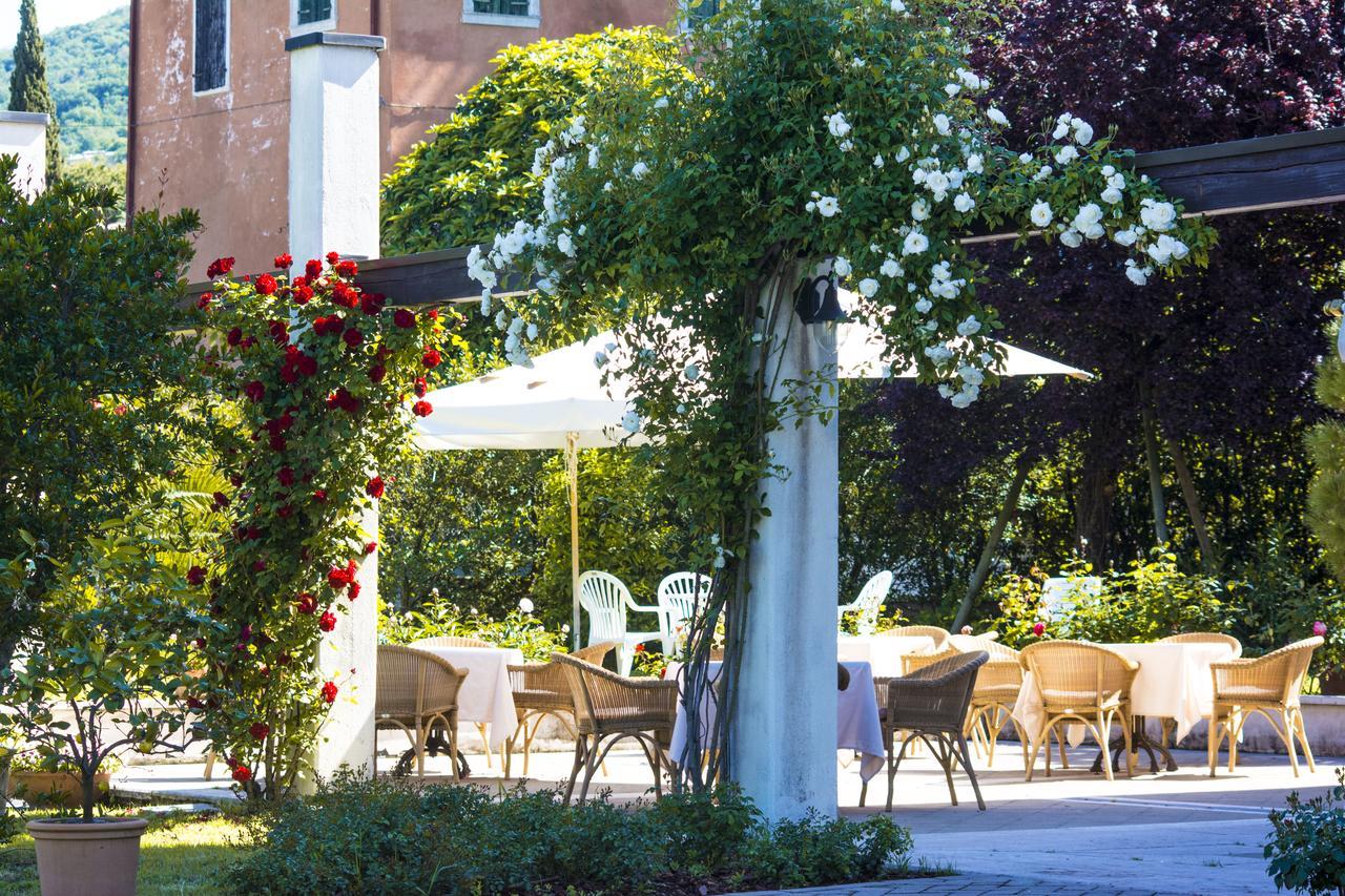 Hotel Belvedere Torri Del Benaco Buitenkant foto