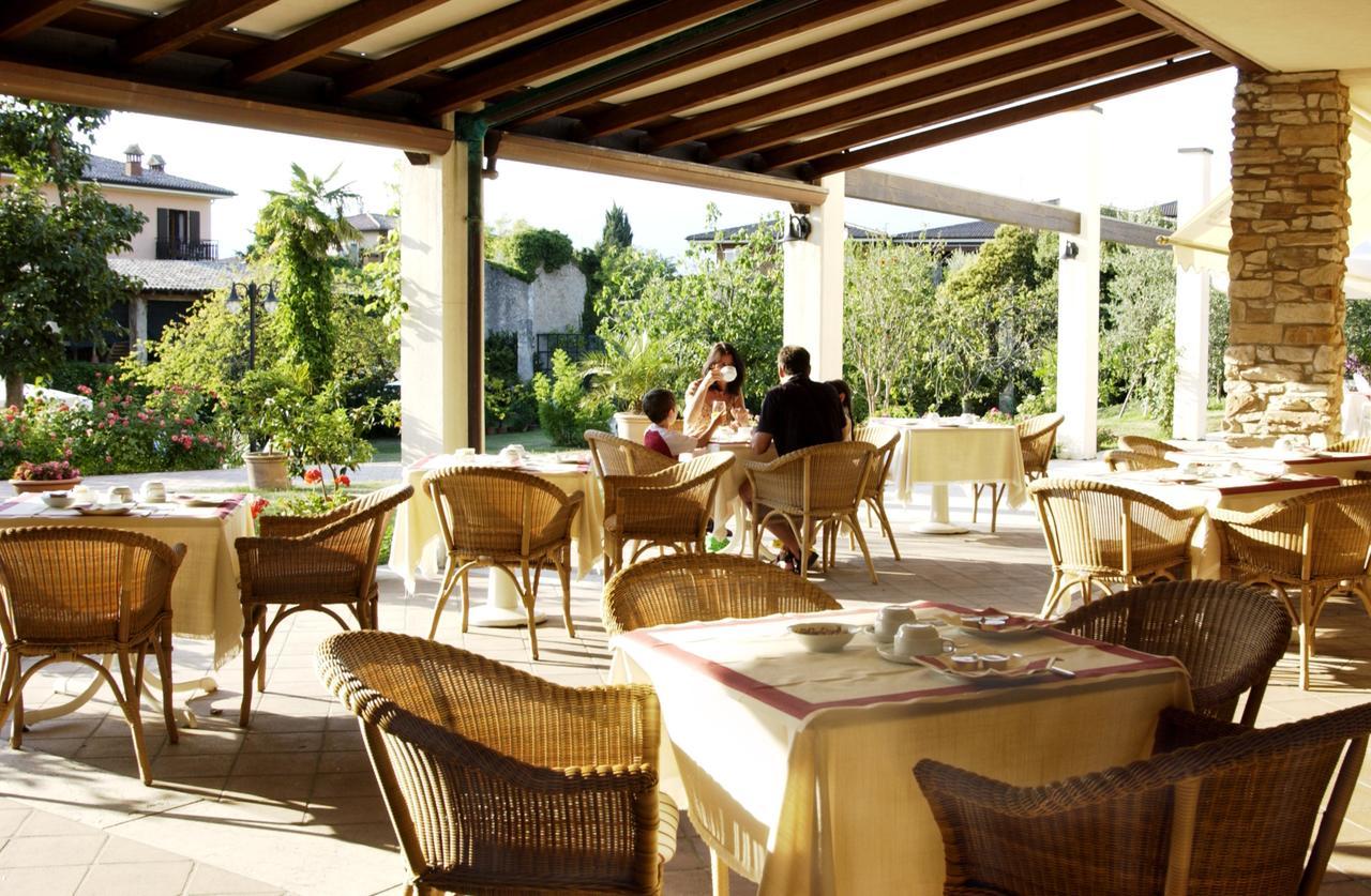Hotel Belvedere Torri Del Benaco Buitenkant foto