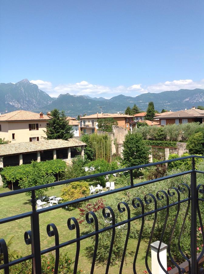 Hotel Belvedere Torri Del Benaco Buitenkant foto